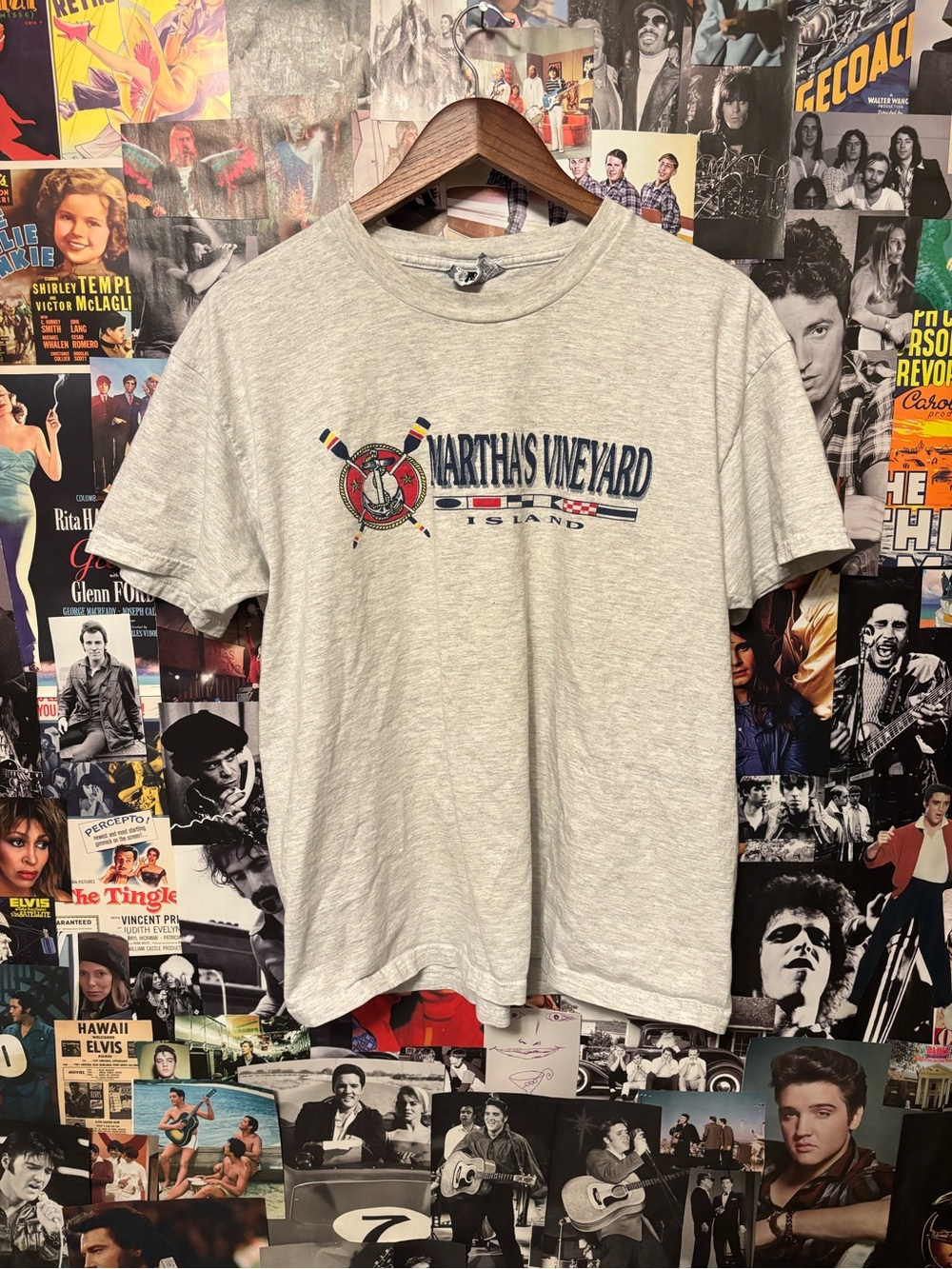Lee Martha's Vineyard Graphic Tee - Light Gray with Navy & Red Accents